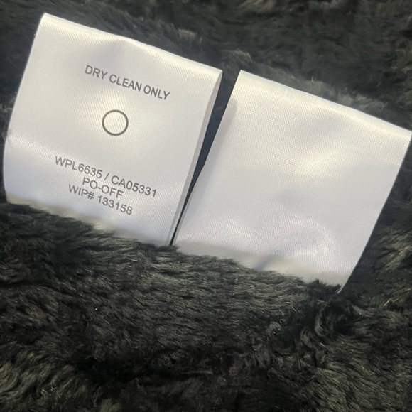 Woolrich Plaid Wool Blend Vest With Faux Fur Lining Red & Black Size Medium - Picture 9 of 9